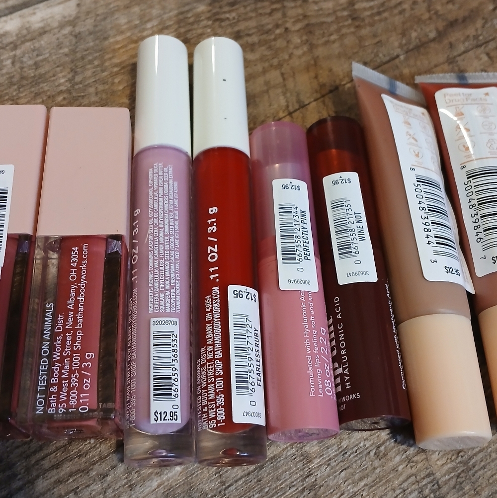 Bath & Body Works Lip Gloss & Balm (11) - Picture 7 of 8